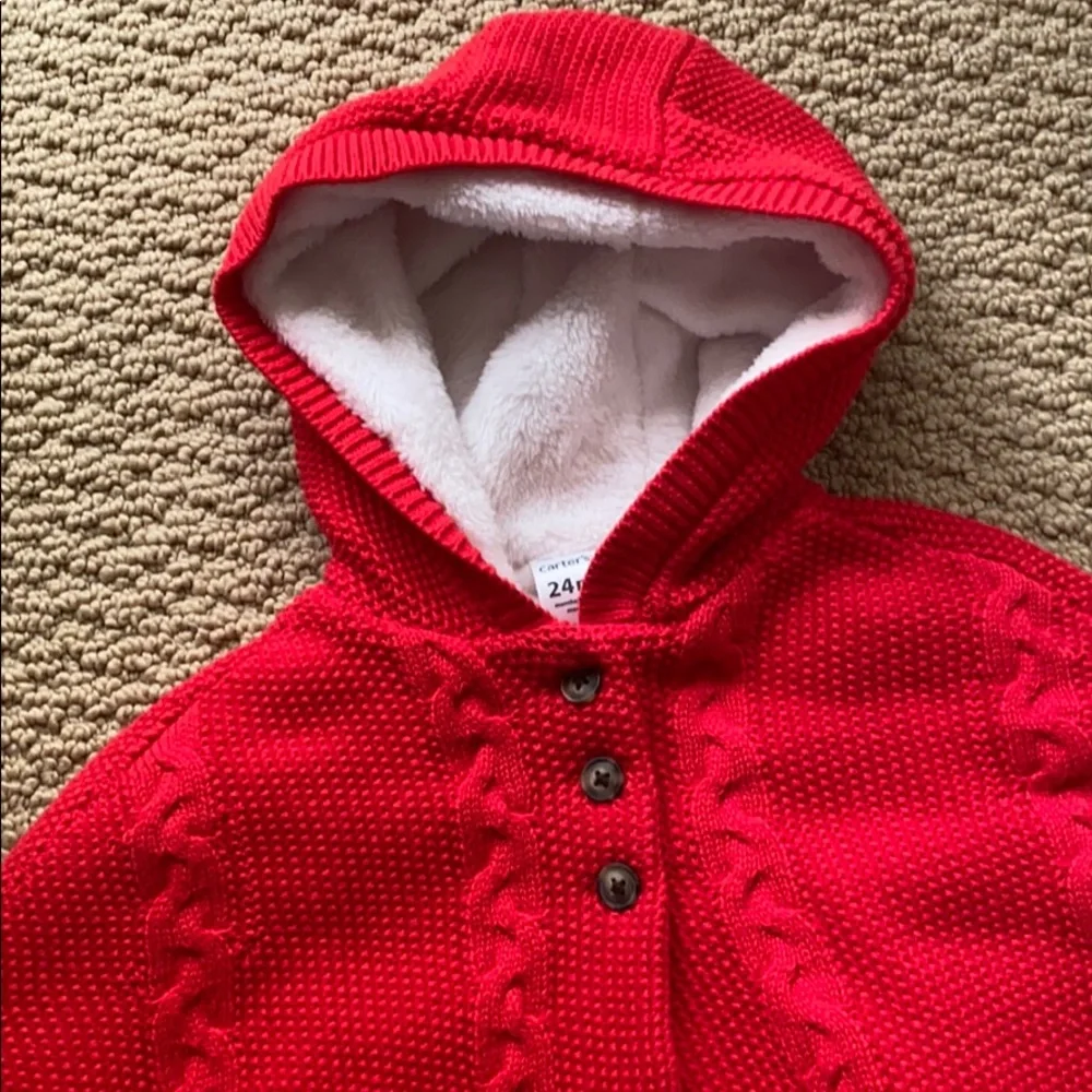 Red knitted shacket with hood. New with tags - Picture 2 of 7